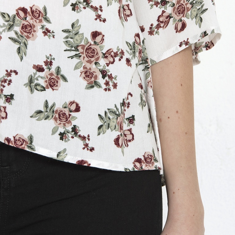Blus "Flory" Blus "Flory"